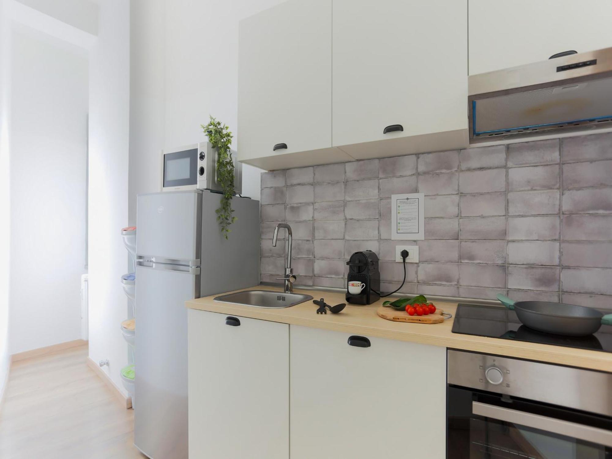 The Best Rent - Cozy Two-Bedroom Apartment Near Colonne S Lorenzo Милан Экстерьер фото