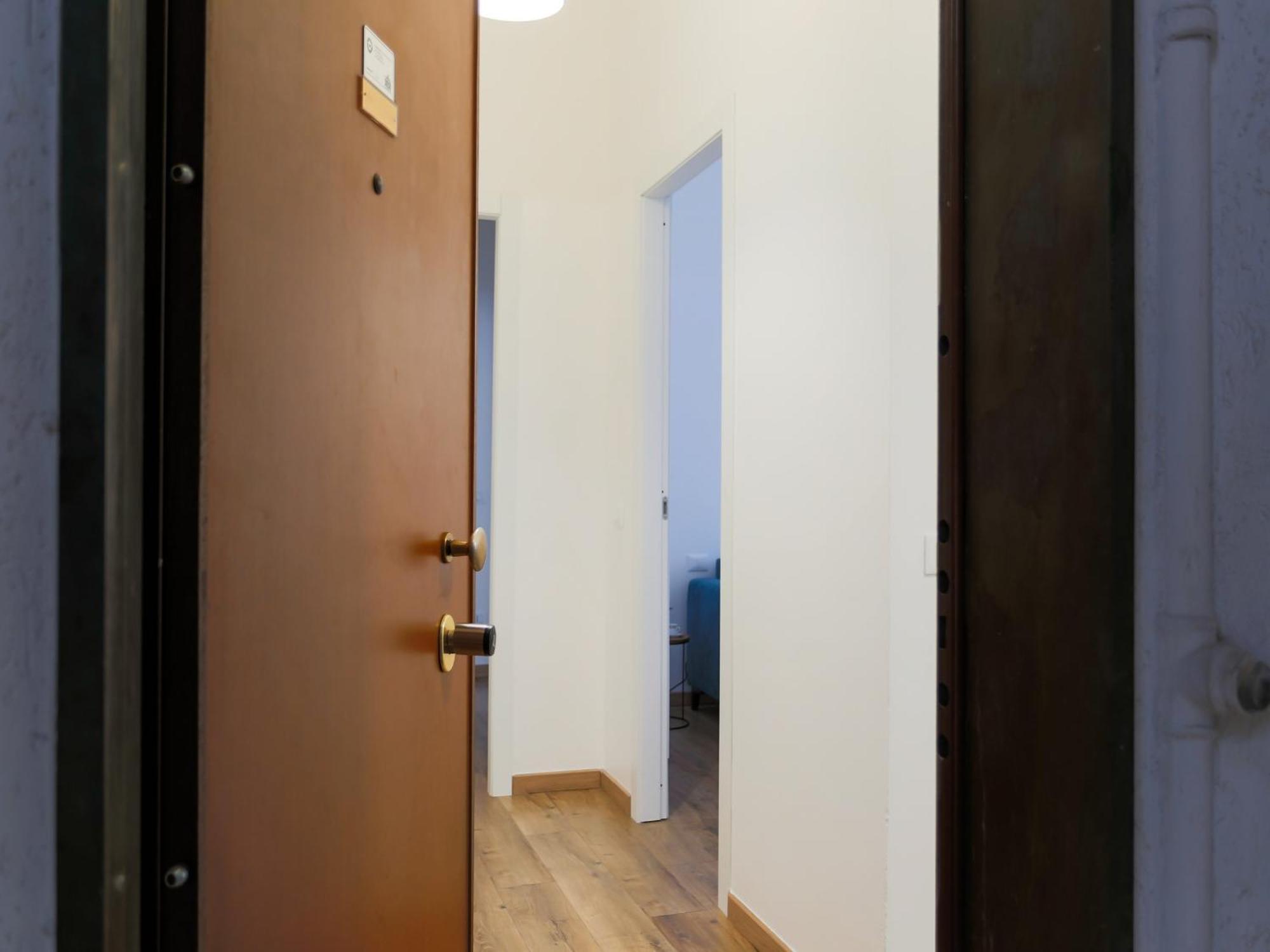 The Best Rent - Cozy Two-Bedroom Apartment Near Colonne S Lorenzo Милан Экстерьер фото
